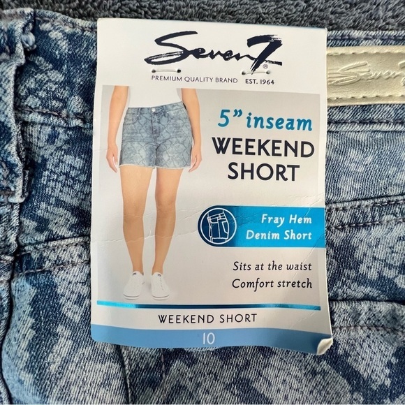 NWT-Seven7 Jeans Weekend Shorts Stretch Denim Snake Print size 10 Frayed hem - Picture 8 of 12
